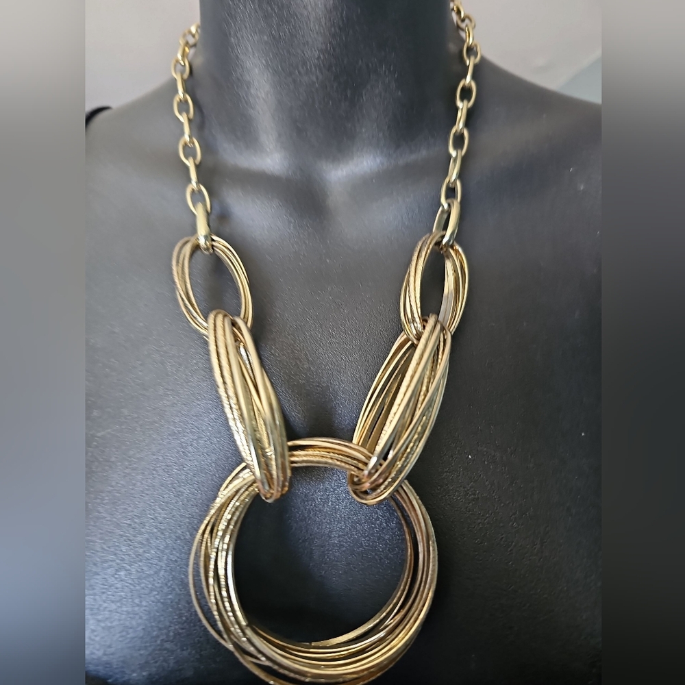 Macy's Gold Necklace Elegant Jewelry